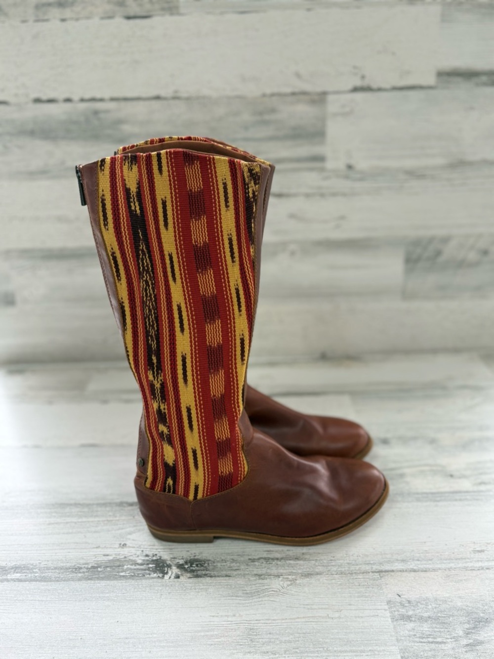 Reef Women’s Size 9.5 Santa Marta 15” Tall Boots Leather & Aztec Design